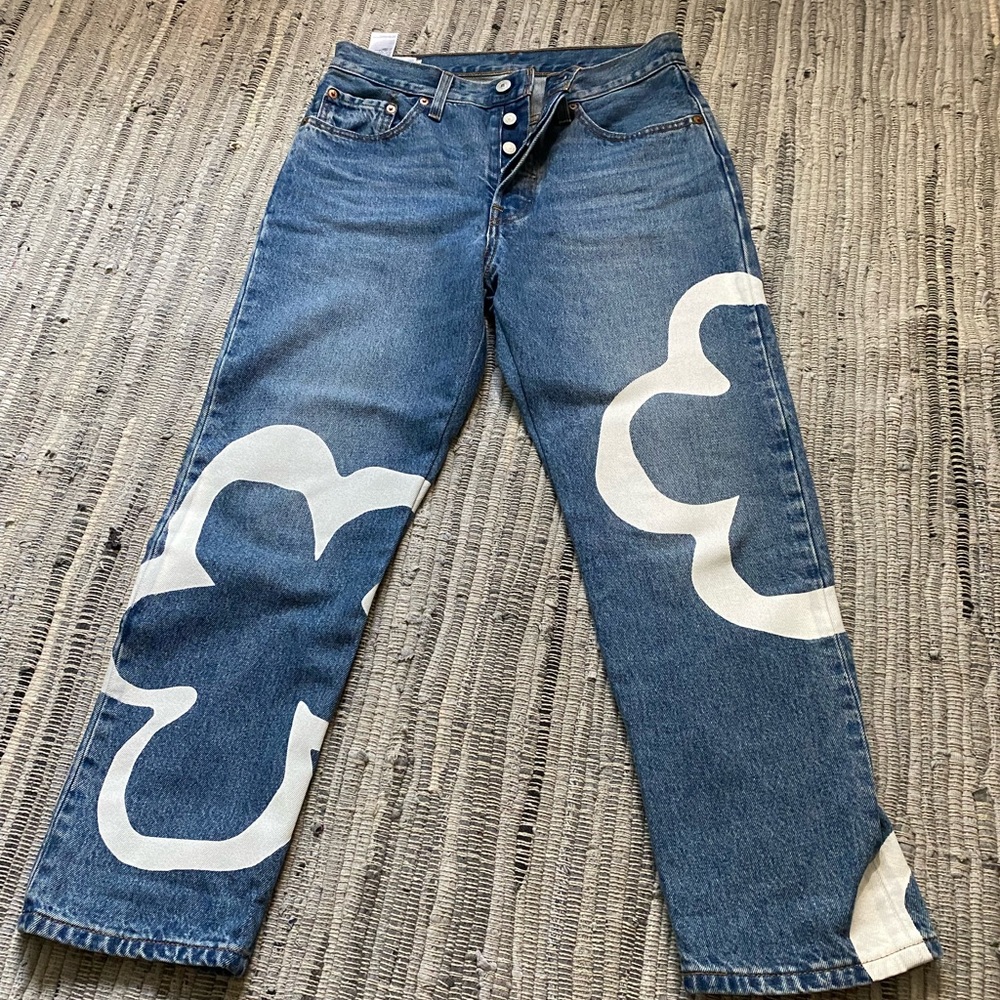 Levi’s 501 White Floral Print